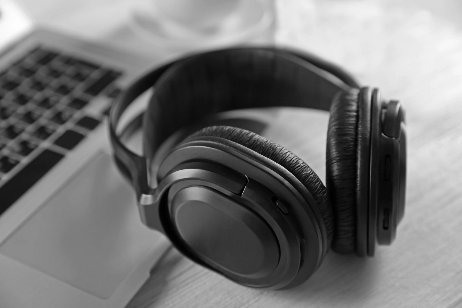 Slušalke mi pridejo pogosto prav